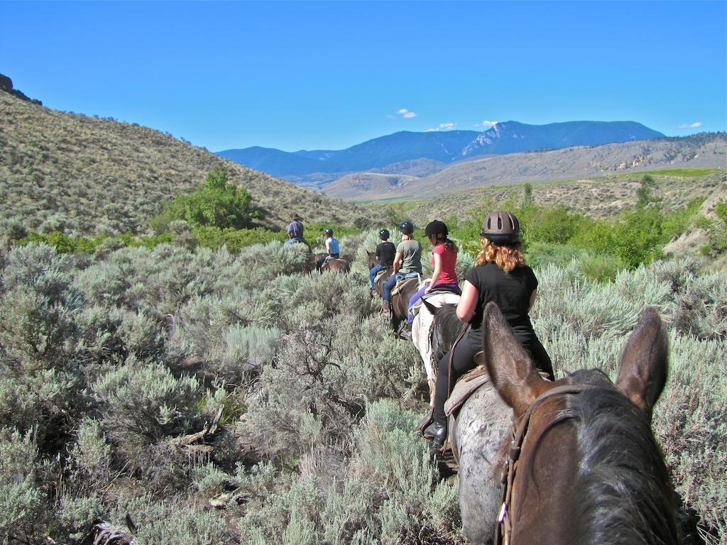 Vila Sundance Guest Ranch Ashcroft Exteriér fotografie