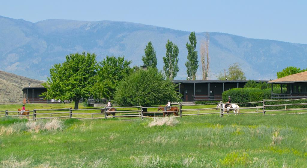 Vila Sundance Guest Ranch Ashcroft Exteriér fotografie